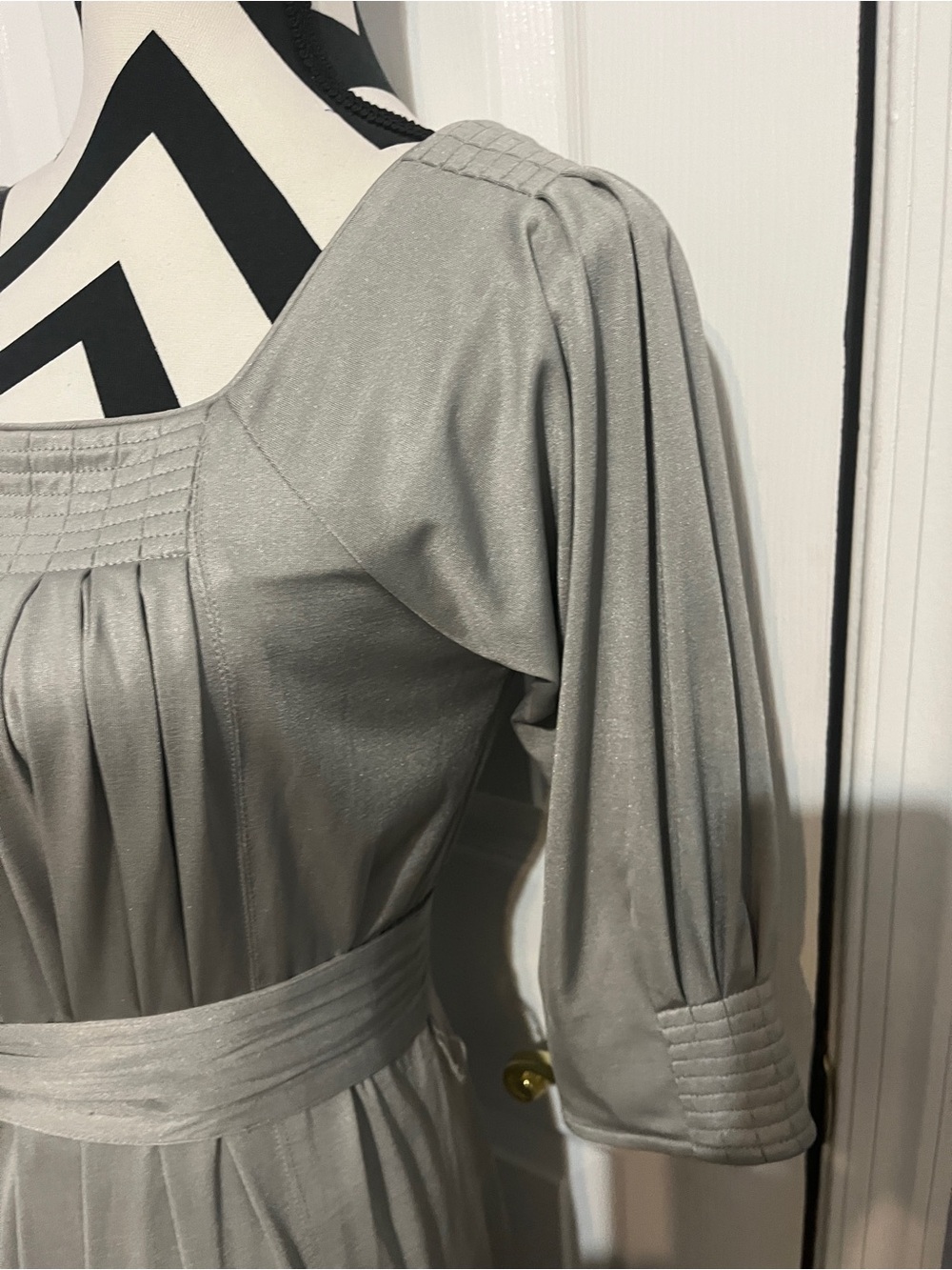 Eliza J, 4, Gray Pleated Belted and Women’s Dress - Picture 3 of 6